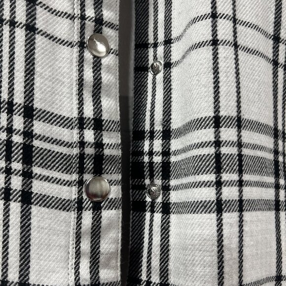 Velvet Heart Flannel Jacket Women’s Medium White Black Plaid Academia Heavy - Picture 3 of 14